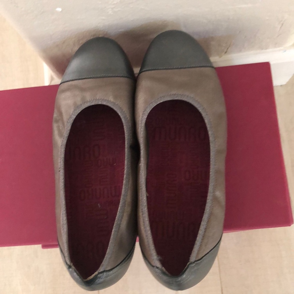 Munro leather shoes